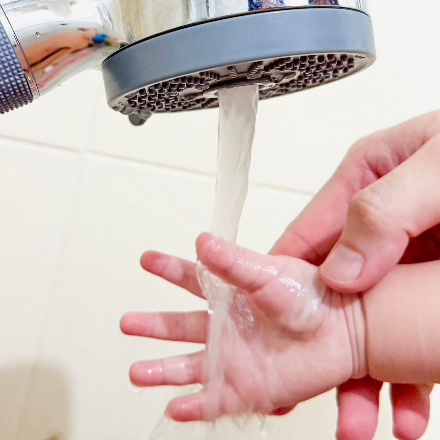 aerbubblr baby hand